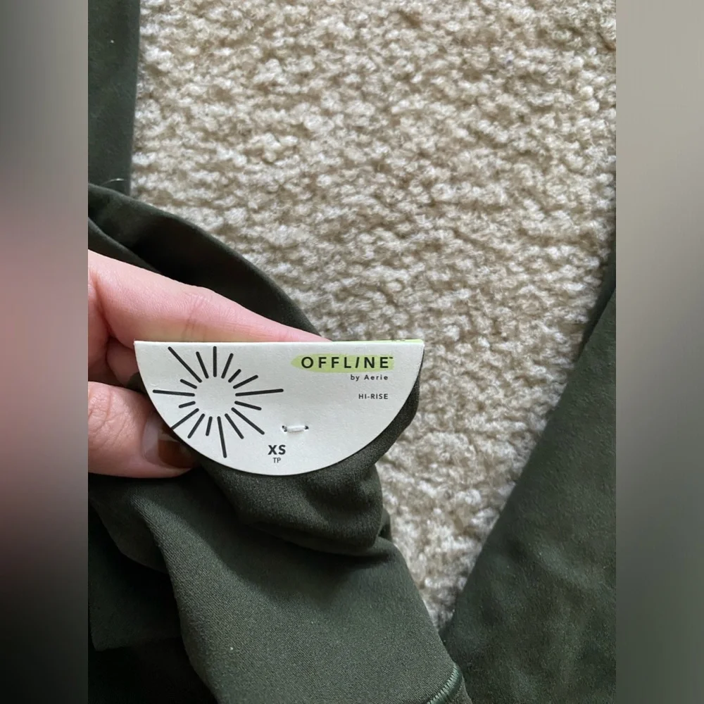 Aerie NWT green leggings - Picture 4 of 5